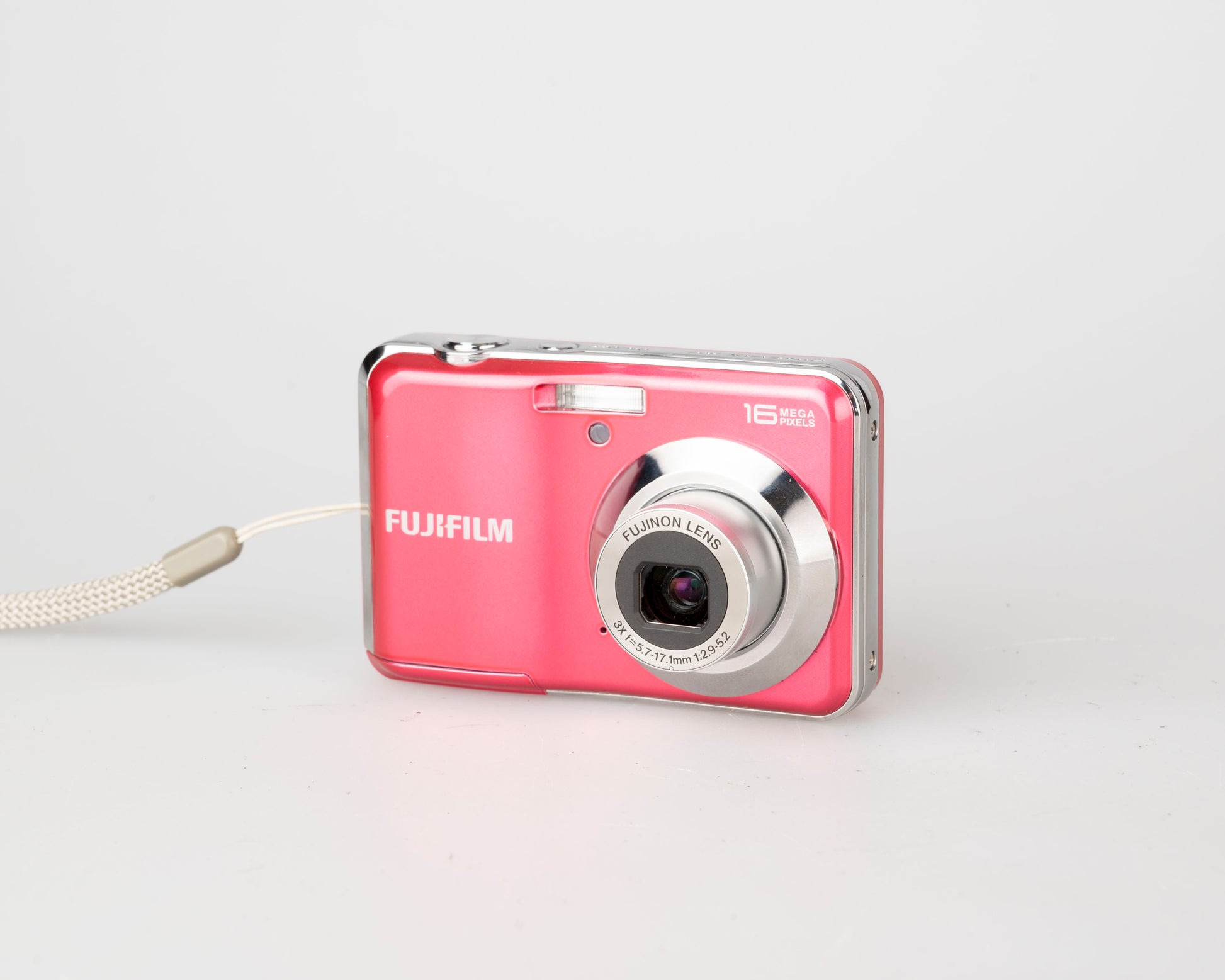 Fascineren Realistisch Me Fujifilm Finepix AV250 digicam w/ 16 MP CCD sensor + 2GB SD card (uses –  New Wave Pool