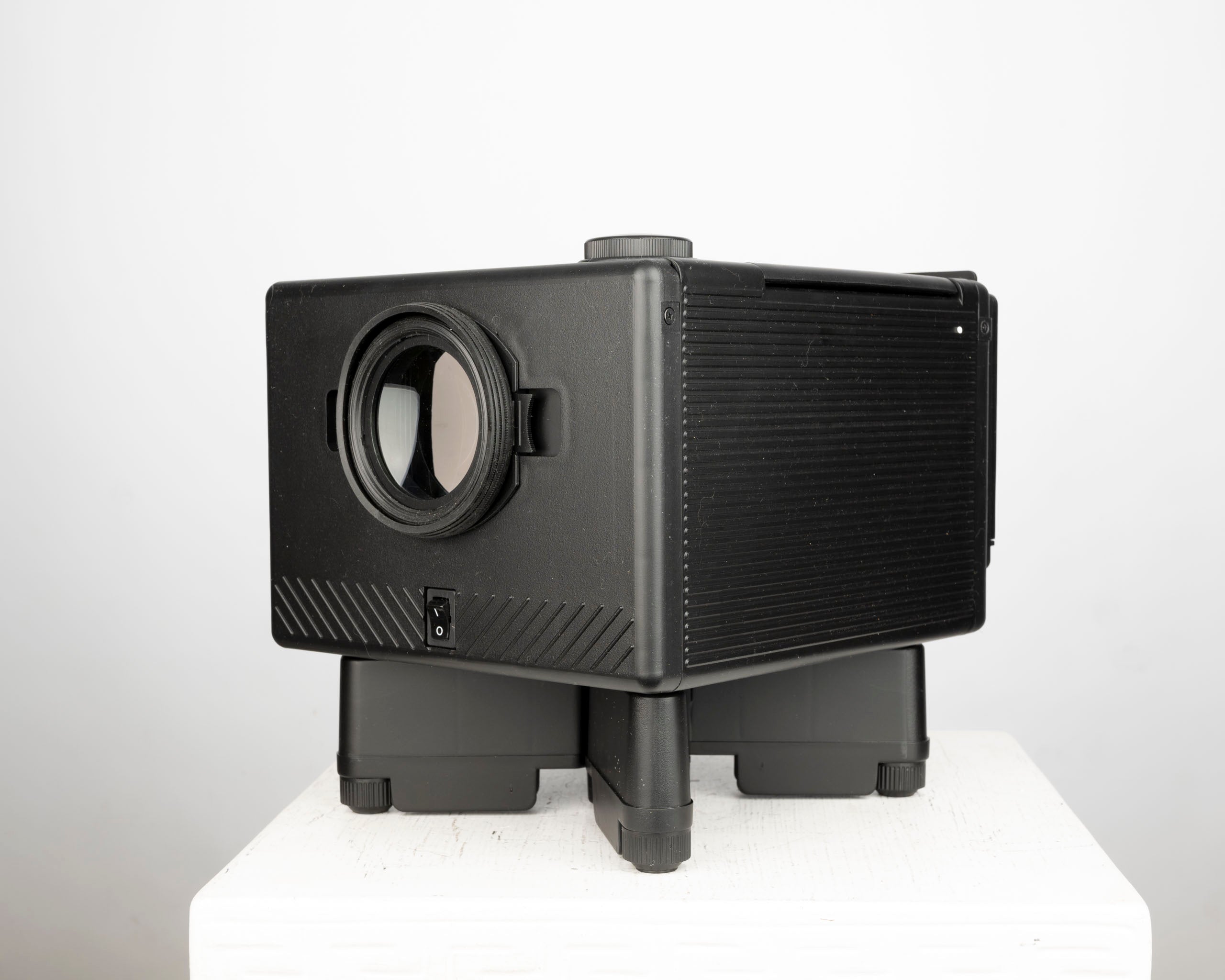 Vivatar 2024 Projector