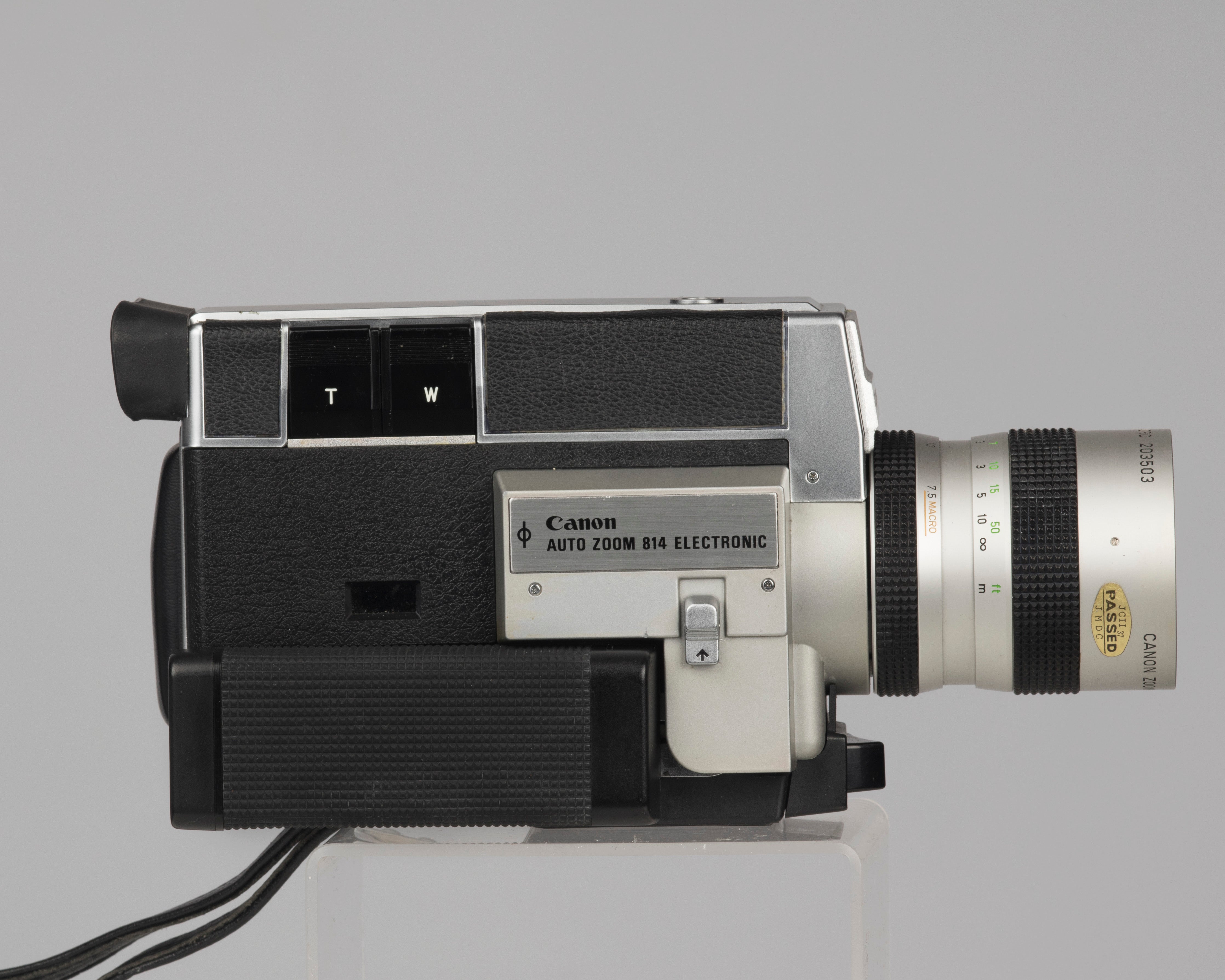 Canon Auto Zoom 814 Electronic Super 8 movie camera – New 