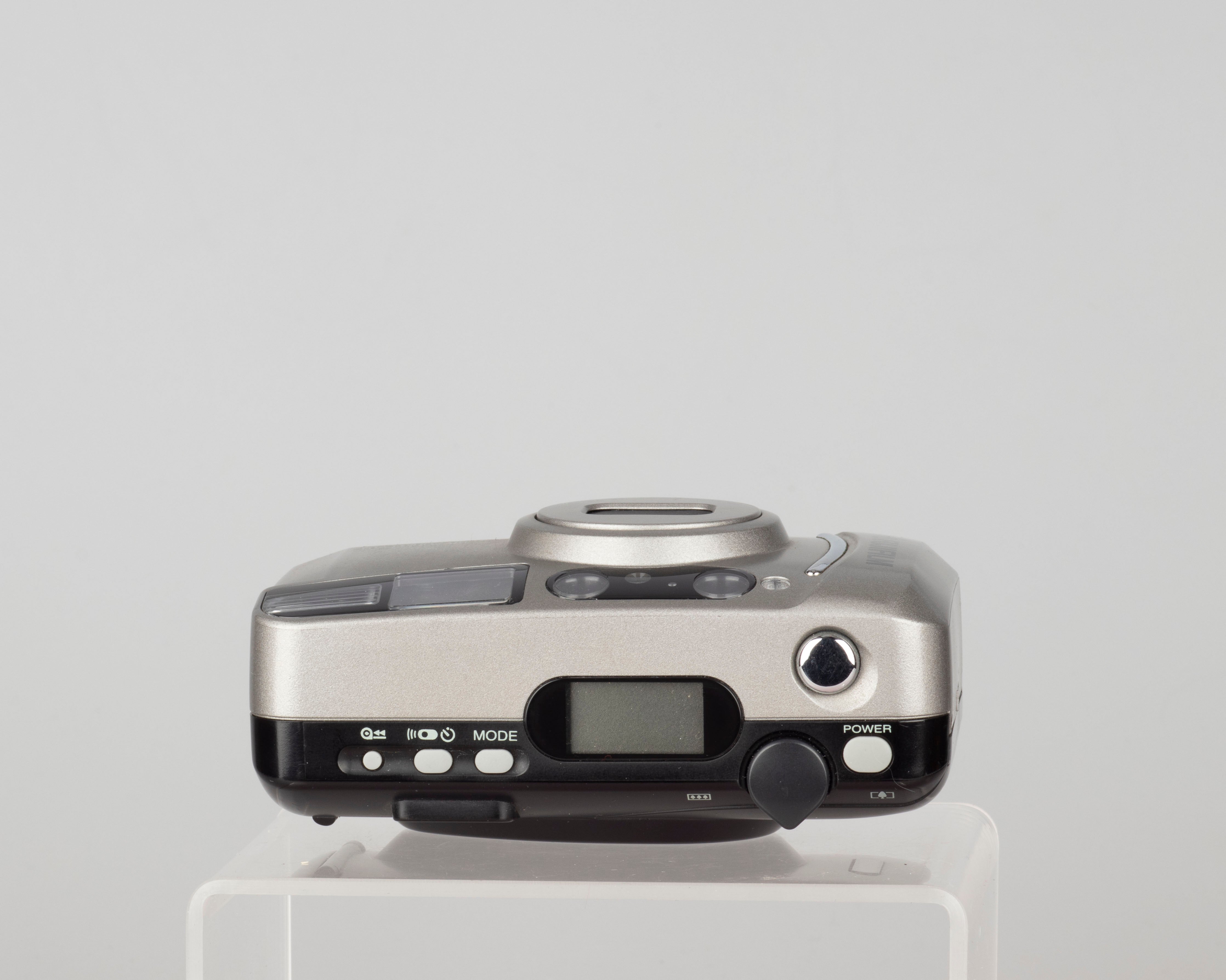 Fujifilm Discovery 700S Zoom Date 35mm camera (serial 4797578