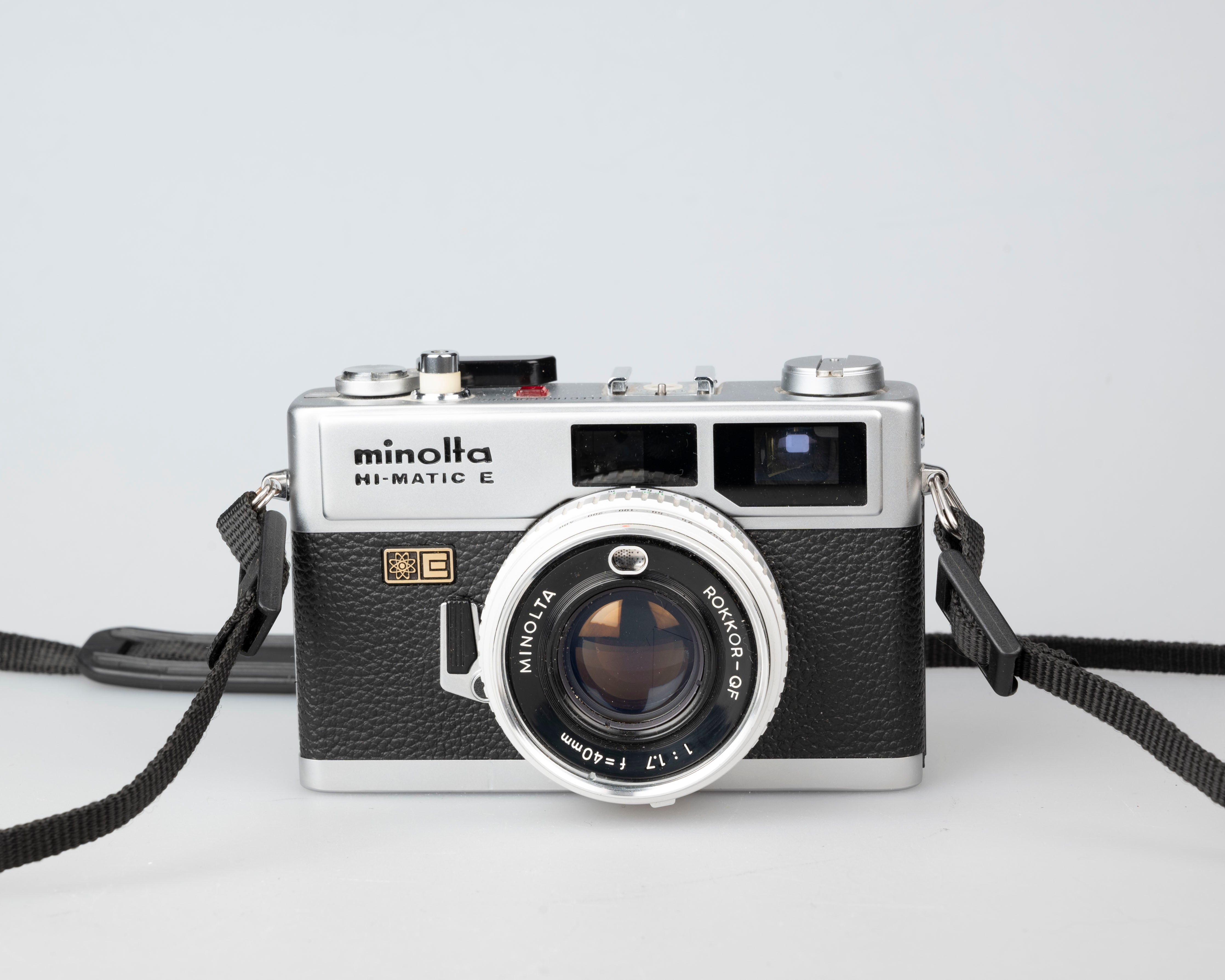 Minolta Hi-Matic E compact 35mm rangefinder camera feat. 40mm 