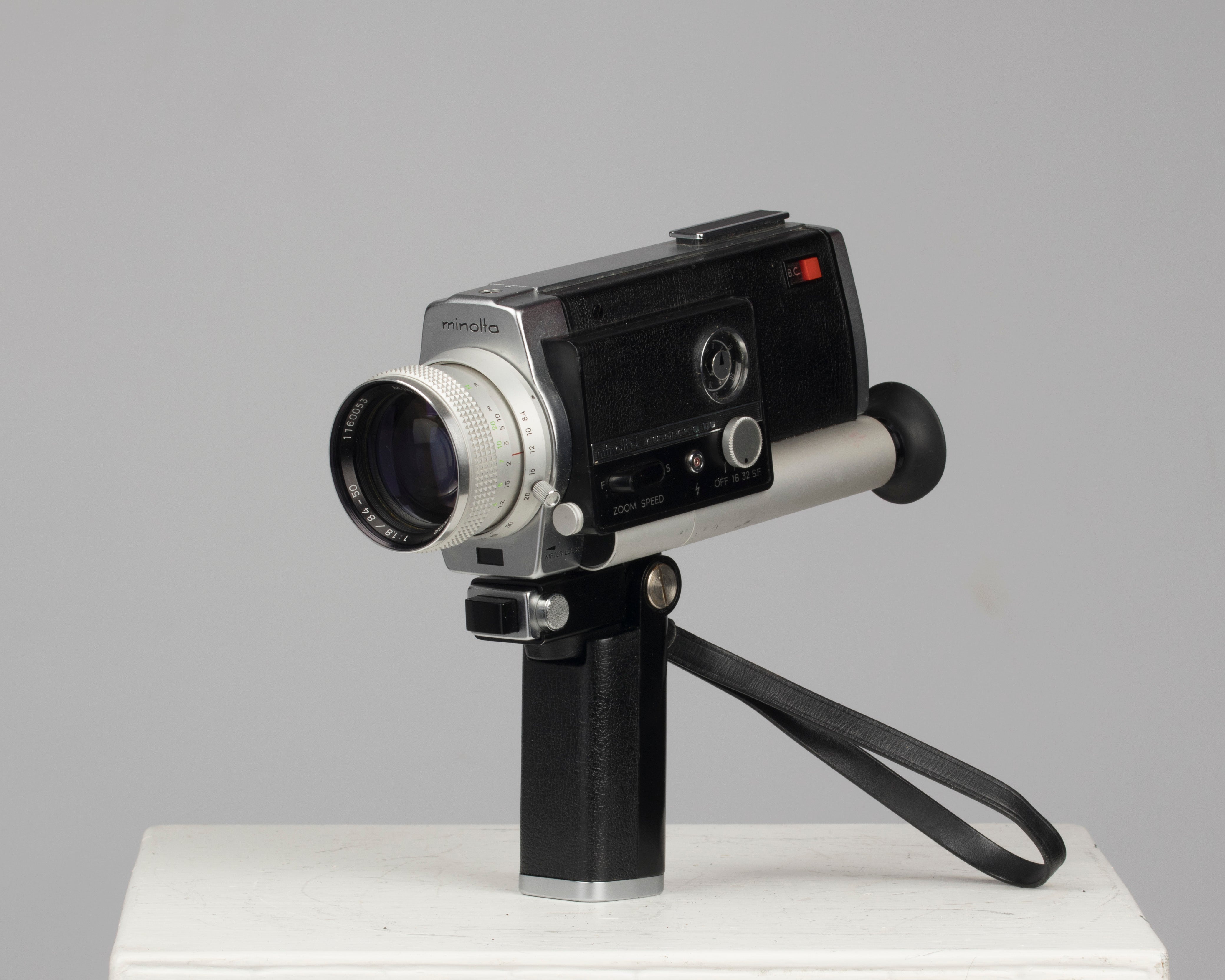 Minolta Autopak-8 D6 Super 8 movie camera