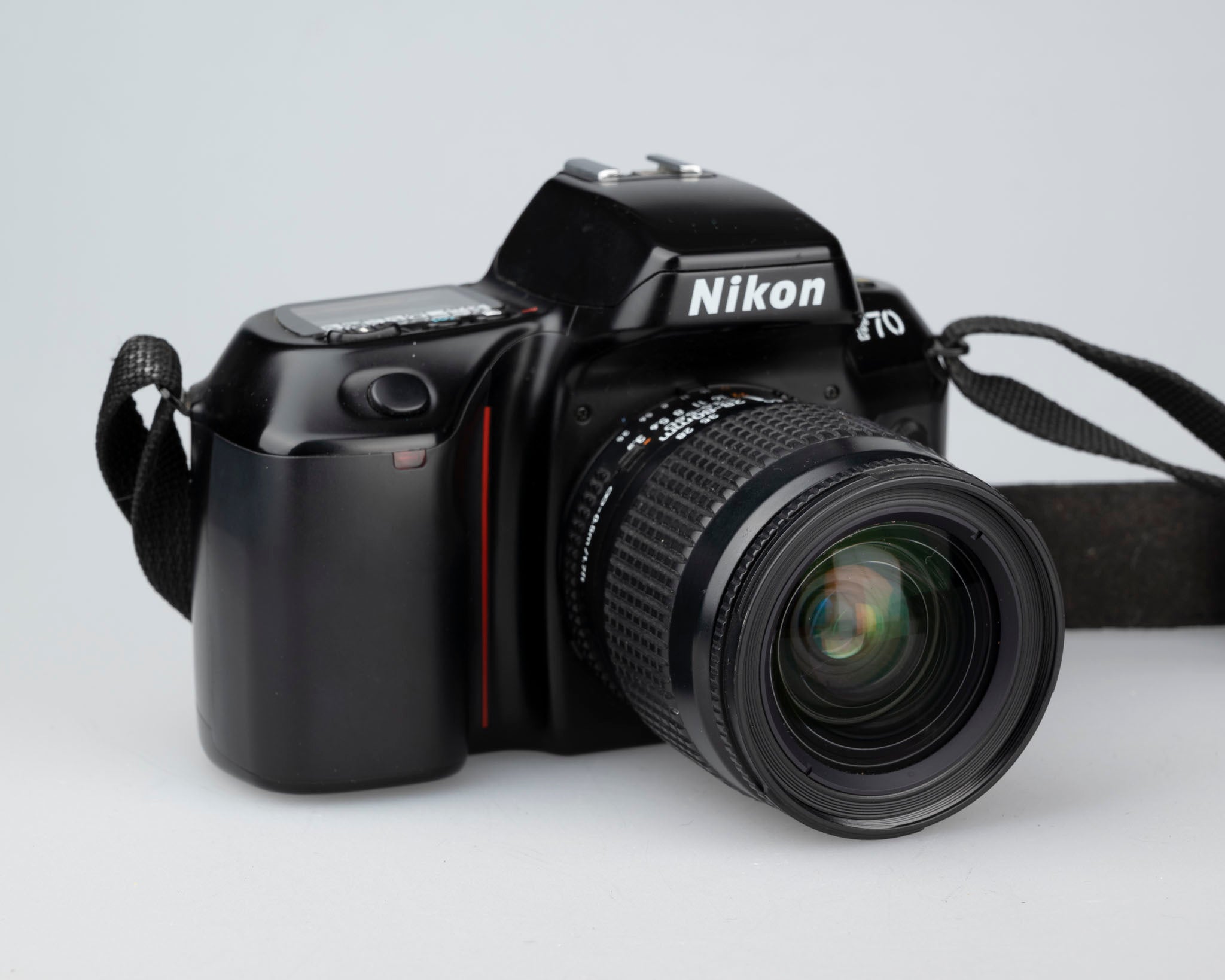 Nikon F70 35mm film SLR w/ AF Nikkor 28-80mm 3.5-5.6D lens – New 