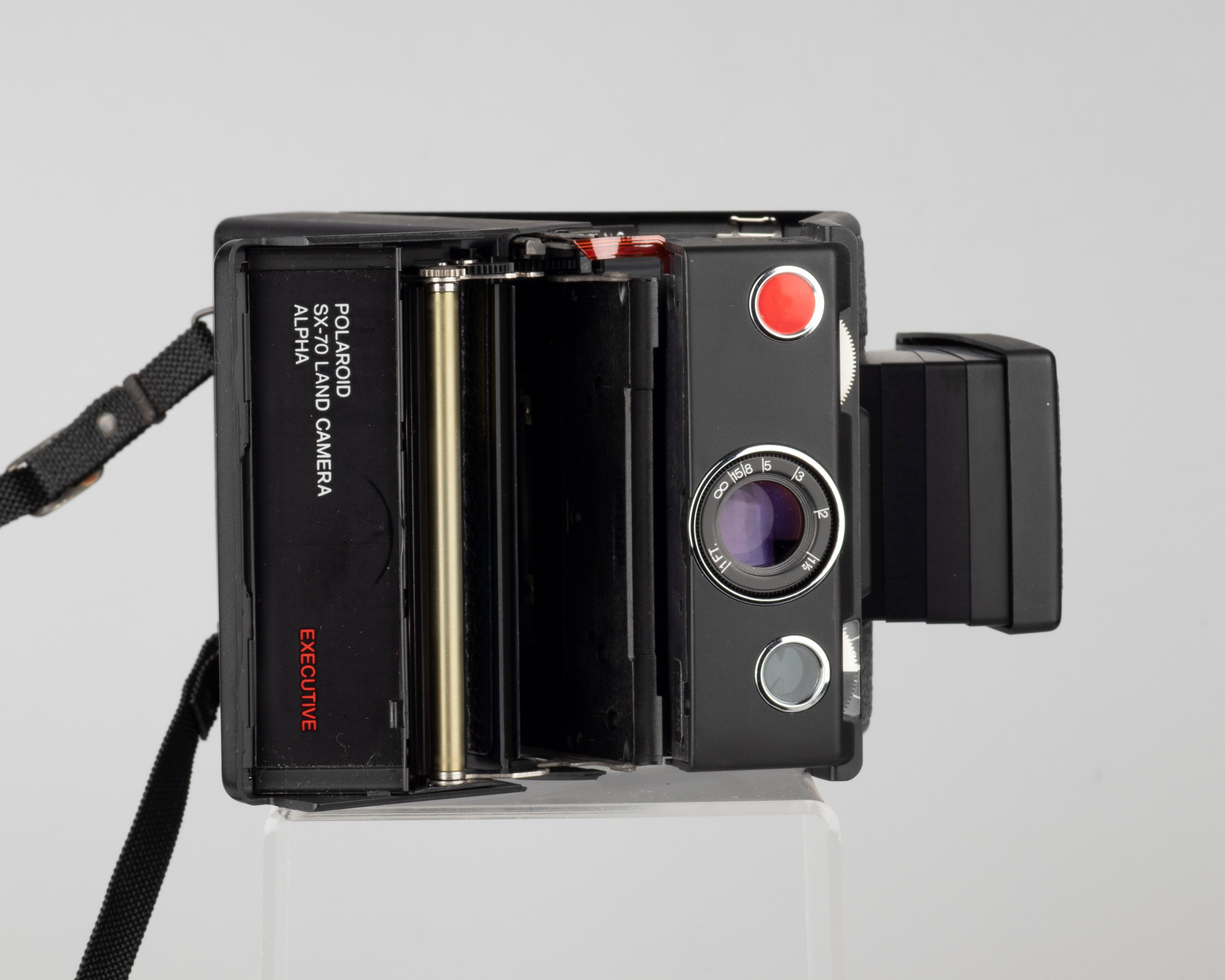 Polaroid SX-70 Alpha Executive instant camera – New Wave Pool